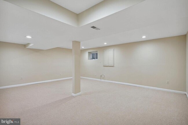Building Photo - 1510 Chatham Colony Ct