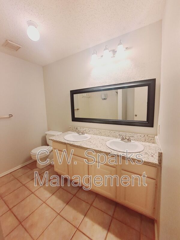 Building Photo - 3917 St Christopher Ln