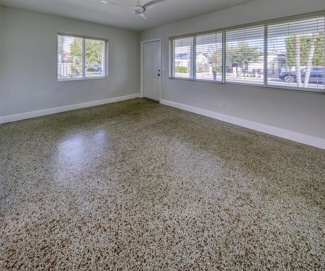 Building Photo - 1331 North N Street