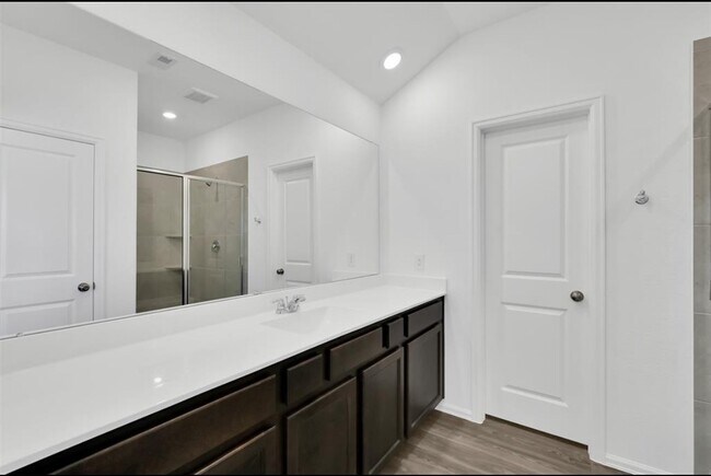 Building Photo - 22643 Malvicino Dr