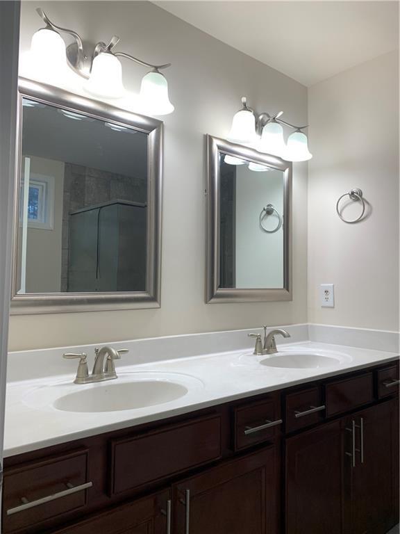 Building Photo - 462 Spring View Dr