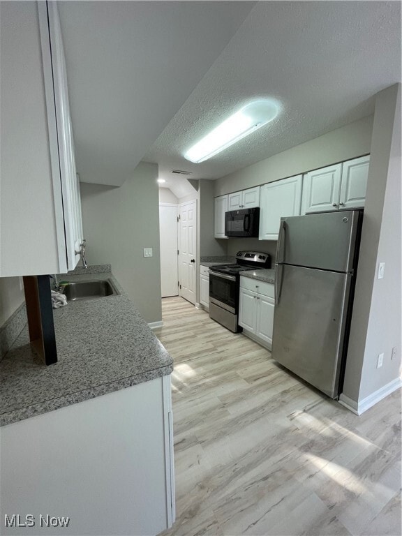 Building Photo - 22257 River Walk Rd