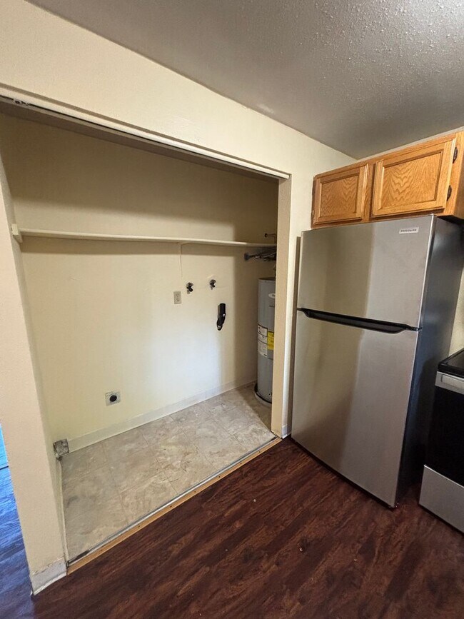 Building Photo - 4166 SW 170th Ave