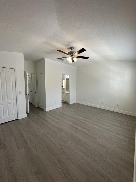 Building Photo - 15752 Fishhawk Falls Dr