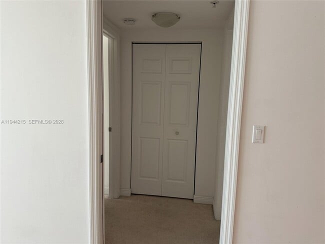 Building Photo - 1755 E Hallandale Beach Blvd