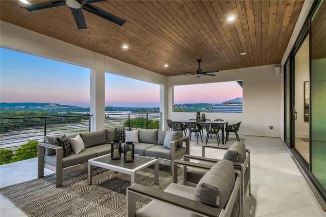 Building Photo - 6008 Lantern View Dr