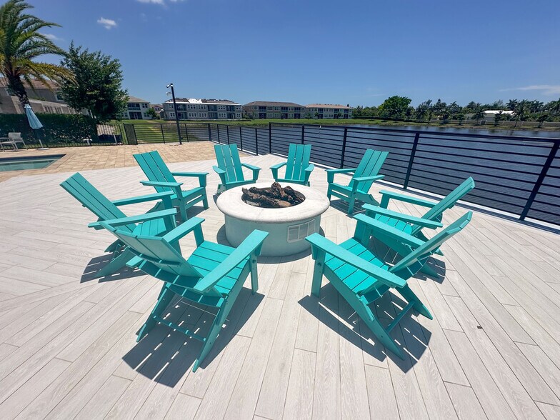 Building Photo - 4551 Arboretum Cir