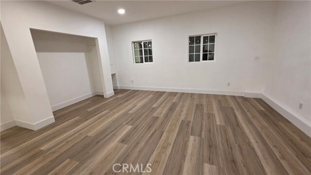 Building Photo - 18224 Chatsworth St