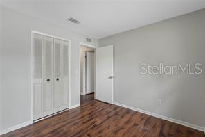 Building Photo - 924 Poplar Dr