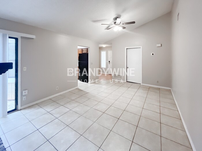 Building Photo - 8155 Crosswind Rd