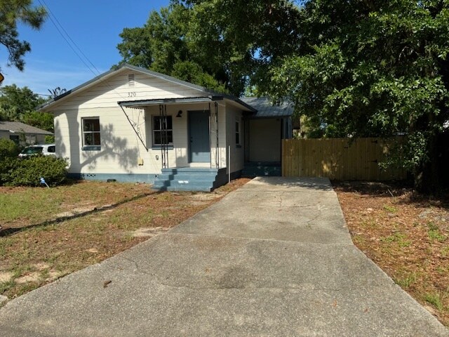 Building Photo - 320 S K St