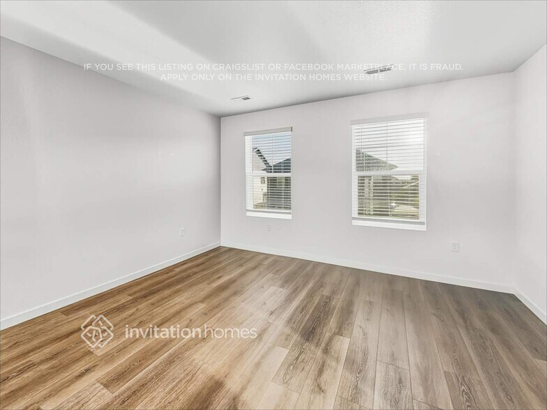 Building Photo - 266 S Trussville St