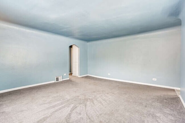 Building Photo - 3740 S Delaware St