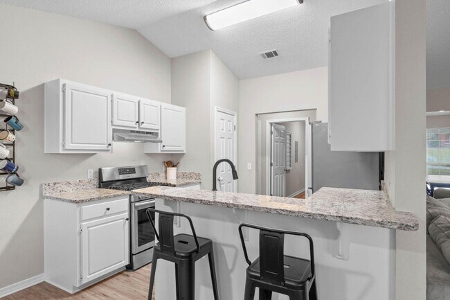 Building Photo - 5405 Josh Dr