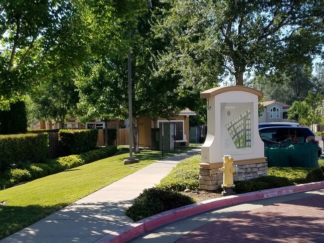 Building Photo - 201 Ferry Cir