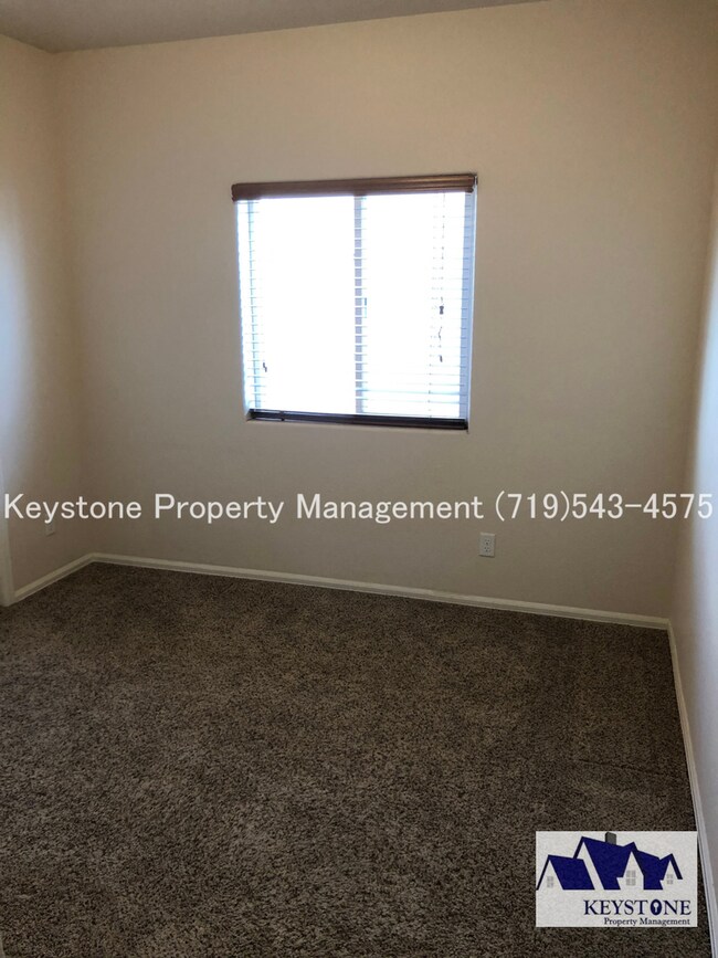Building Photo - Stay Cool with Central Air! Two-Story Home with 3 Bedrooms/2 Bath/2 Car Garage $1,900/$1,900