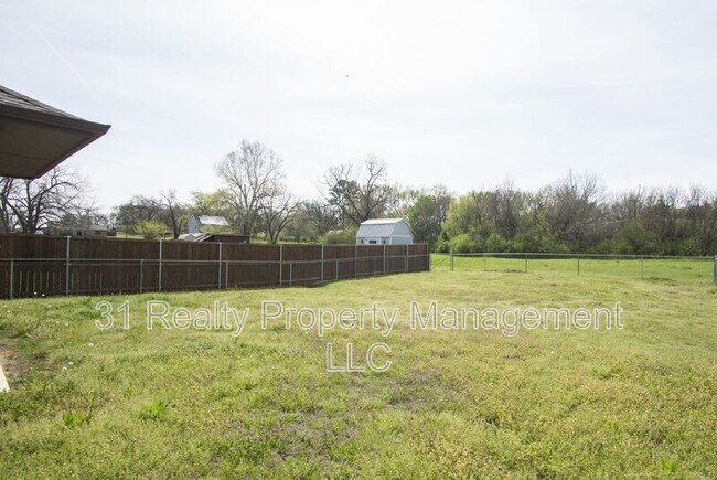 Building Photo - 700 E Bullock St