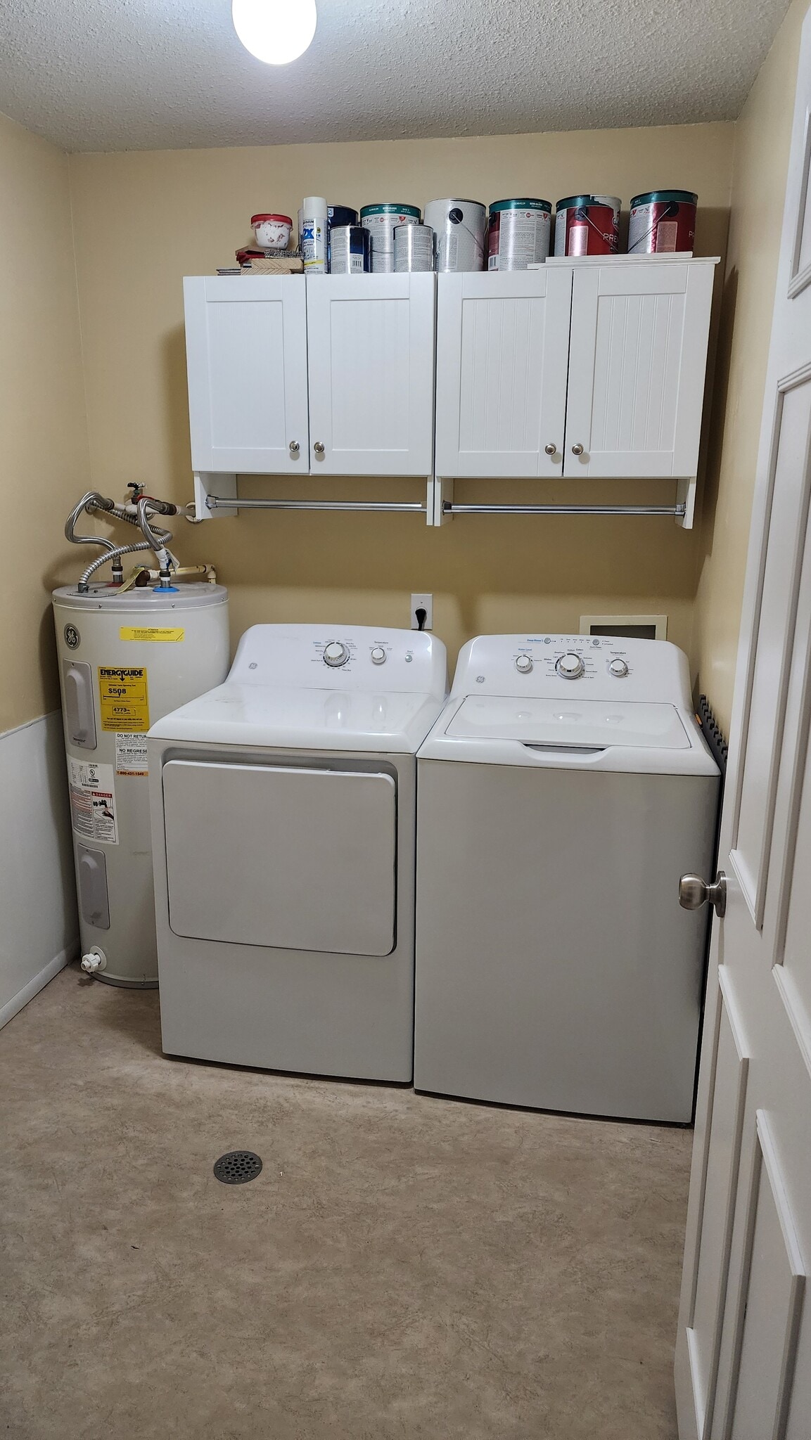 Laundry - 9654 Sawgrass Ct