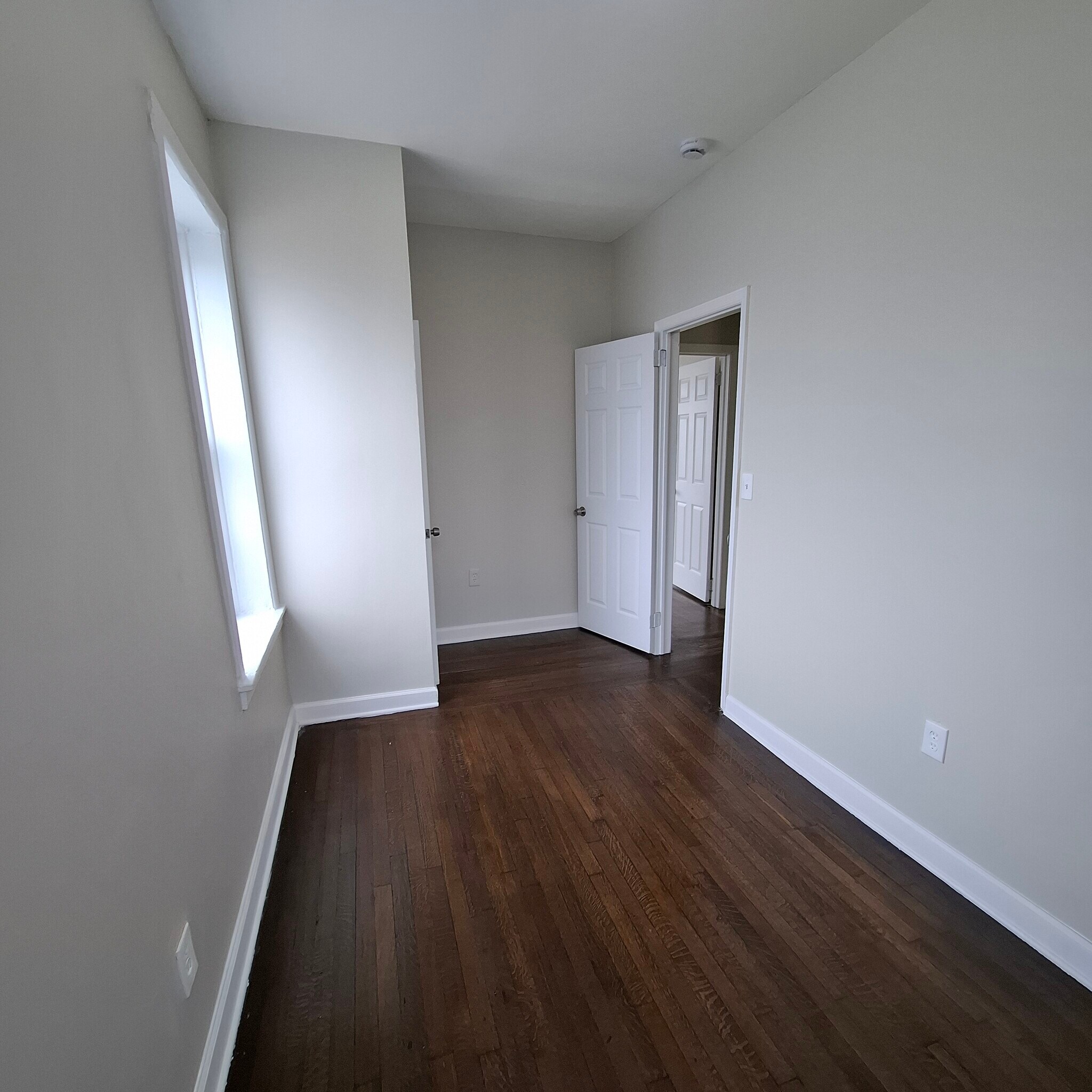 220 Roseville Ave 401 - 219 Roseville Ave
