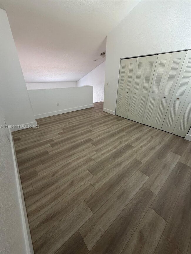 Building Photo - 2760 W 61st Pl