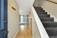 Building Photo - Charming 2-Bedroom Haven in the Heart of Sunset - A Blend of Serenity and Convenience!