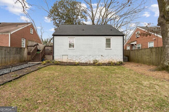 Building Photo - 1865 Stanton St