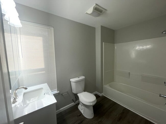 Building Photo - Newly Renovated 3 bed/1.5 bath in Waterfront South area of Camden!