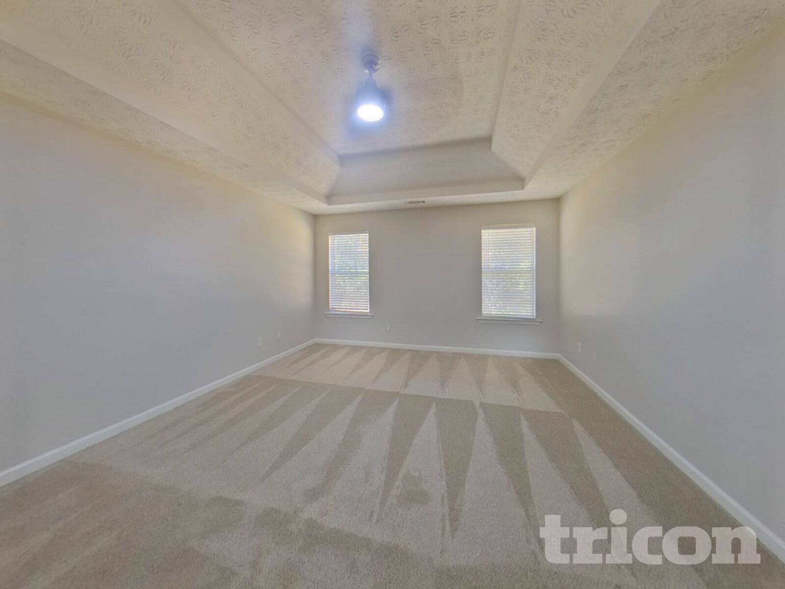 Building Photo - 12513 Lakeside Pkwy