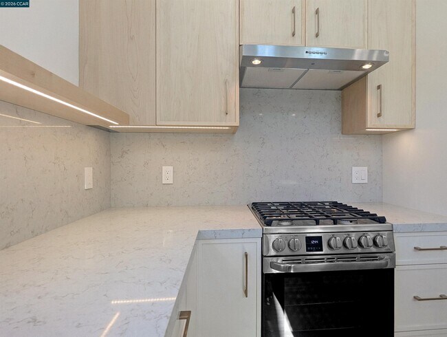 Building Photo - 1892 Sunnyvale Ave