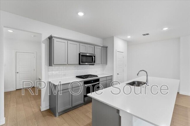 Building Photo - 3709 Palo Pinto Dr