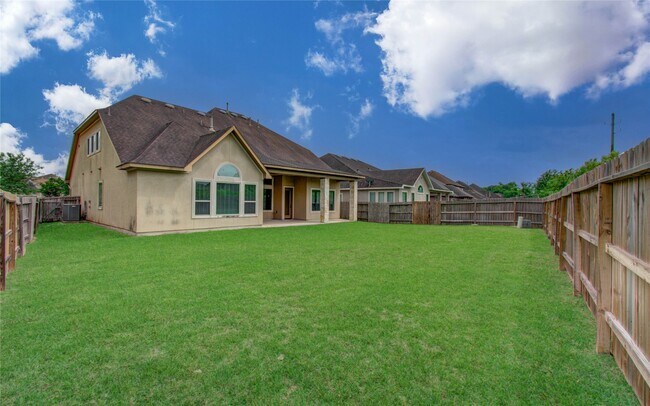 Building Photo - 2403 Orchard Way