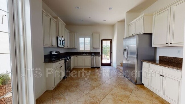 Building Photo - 1349 Piper Pl