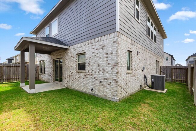 Building Photo - 31130 Mahogany Fir Trl