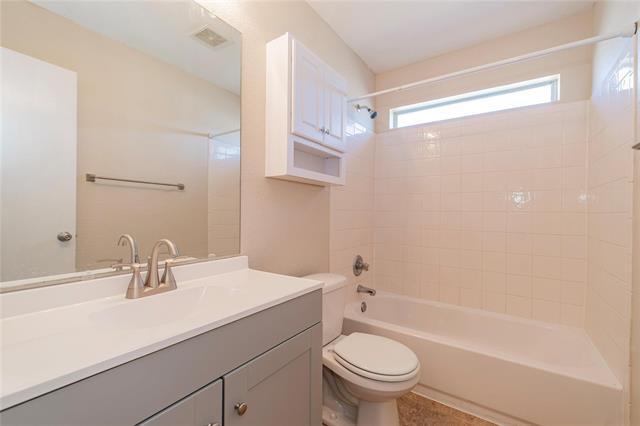 Building Photo - 107 Jerome