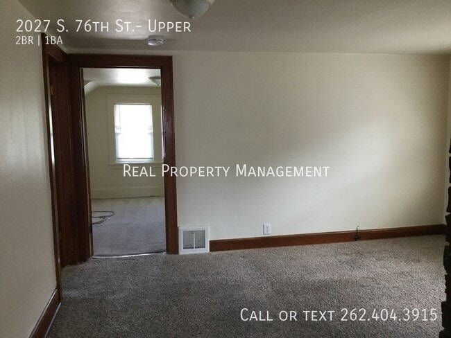 Building Photo - 2027 S 76th St