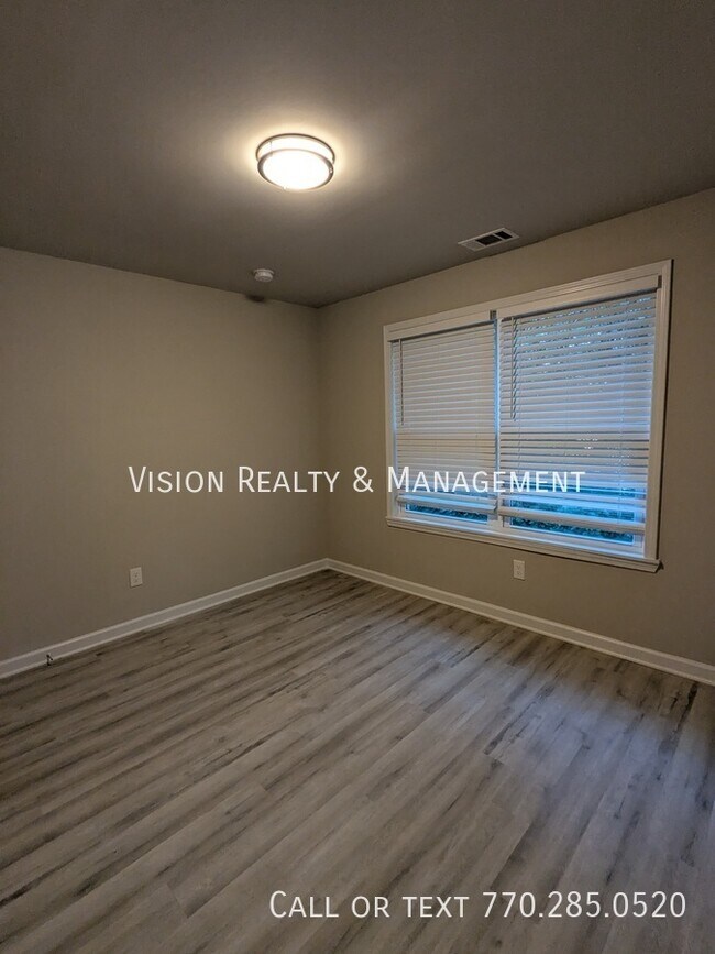 Building Photo - 8334 Triple Crown Dr