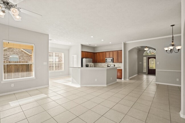 Building Photo - 24607 Lake Path Cir