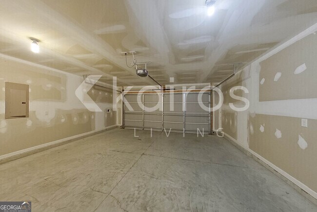 Building Photo - 105 Colonial Wy