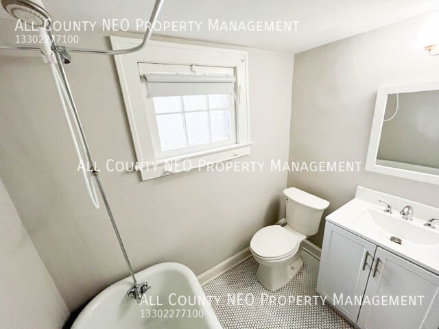 Building Photo - 18226 Winslow Rd