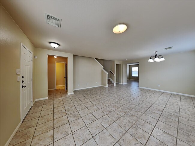 Building Photo - 29435 Legends Glen Dr