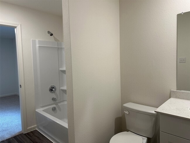 Building Photo - 129 Three Chimneys Ln