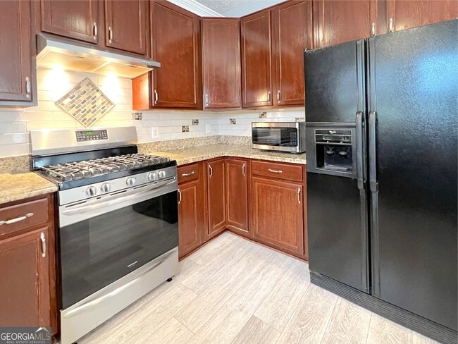 Building Photo - 1924 Riverlanding Cir