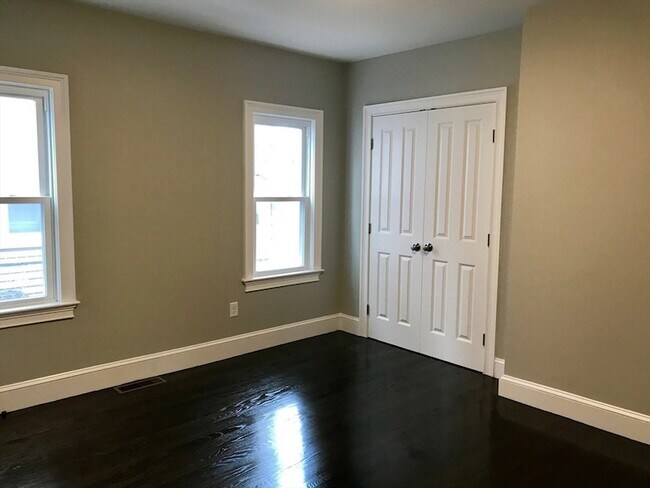 Building Photo - 91 Grant St