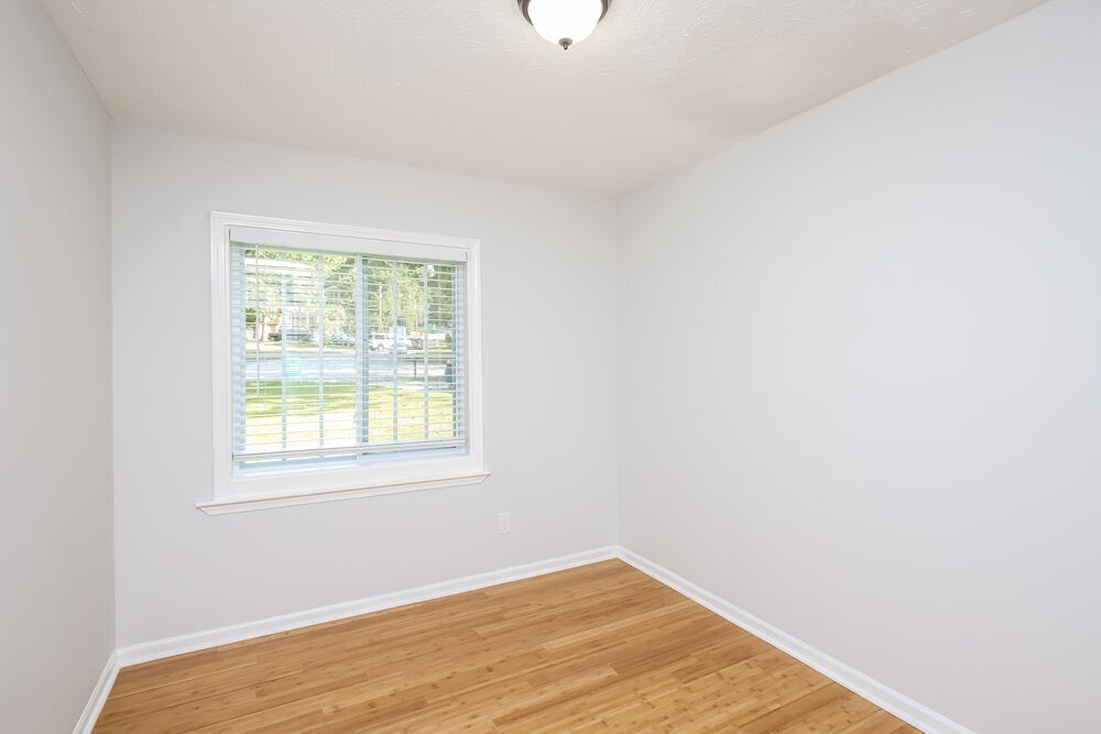 Building Photo - 1890 Lamplighter Way