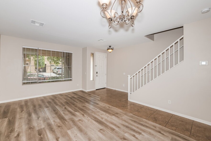 Building Photo - 14563 W Acapulco Ln