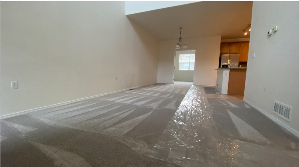 Living/ Dining Room - 8510 Canyon Rim Trail