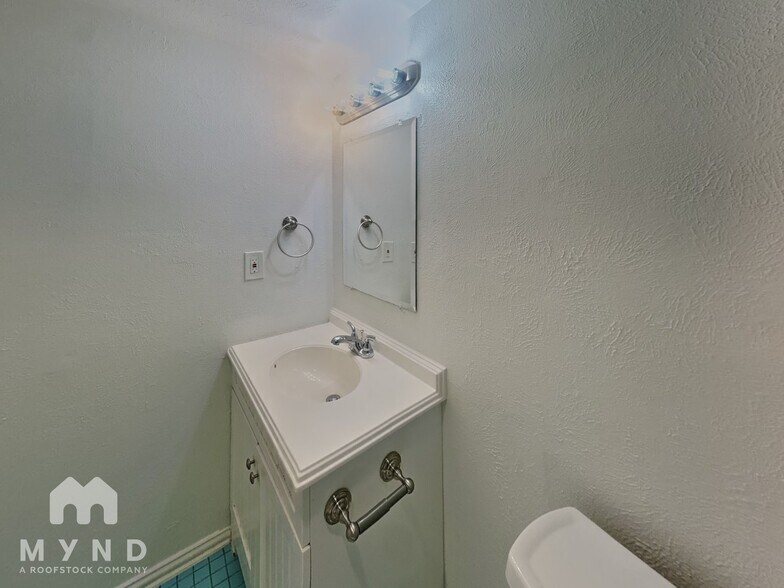 Building Photo - 551 Oldbridge Dr