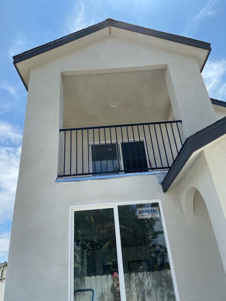 Building Photo - 8708 Friant St