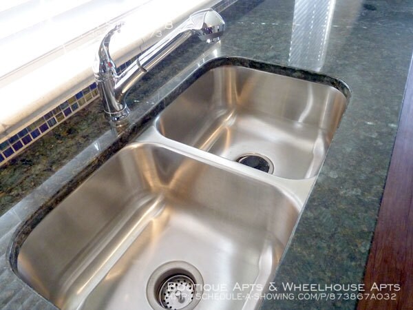 Building Photo - Boutique Apartments