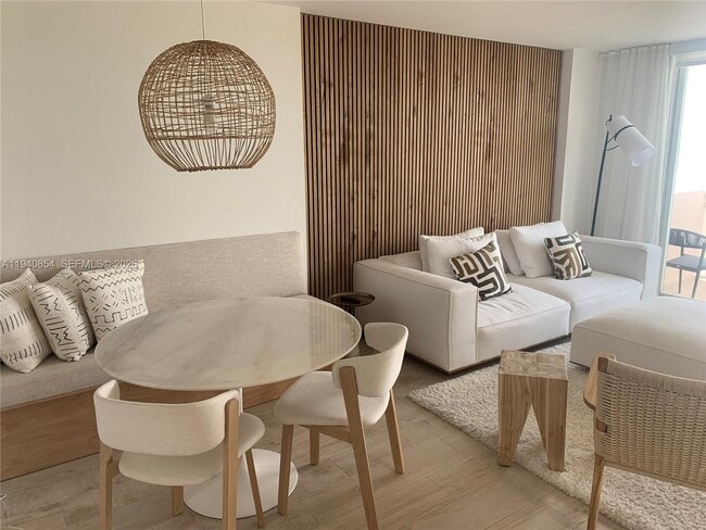 Building Photo - 345 Ocean Dr